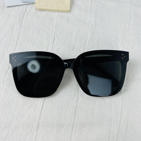 New Gentle Monster Flatba “My Ma” Black Sunglasses - Picture 2 of 7